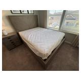 QUEEN MATTRESS