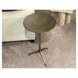 ACCENT TABLE