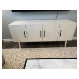 MEDIA CABINET