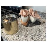8PC KITCHEN ITEMS