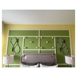 ASSORTED WALL ITEMS