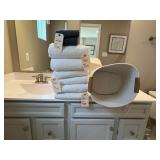 9PC BATHROOM ITEMS