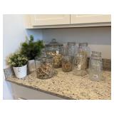 10PC ASSORTED CROCKERY