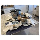 26PC ASSORTED CROCKERY