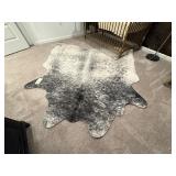 AREA RUG