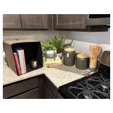 12PC ASSORTED DECOR