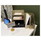 7PC ASSORTED DECOR