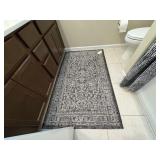 AREA RUG