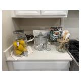 13PC ASSORTED DECOR
