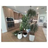 ASSORTED DECOR ITEMS