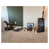 11PC ASSORTED DECOR
