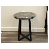 ACCENT TABLE