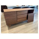 DRESSER CONSOLE