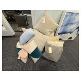 11PC PILLOWS