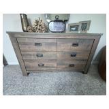 2PC DRESSER & NIGHTSTAND