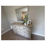 DRESSER SET