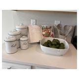 KITCHEN ACCESSORIES