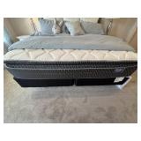 KING MATTRESS SET & BOXSPRING