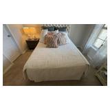 ASSORTED QUEEN BEDDING