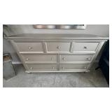 3PC DRESSER & NIGHTSTANDS
