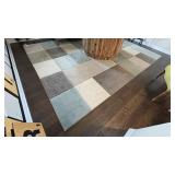 AREA RUG