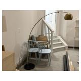 FLOOR LAMP