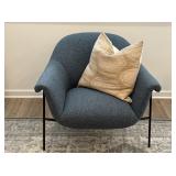 ACCENT CHAIR