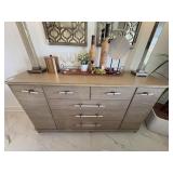 BUFFET TABLE