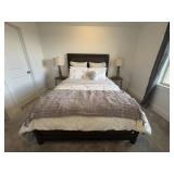 QUEEN BED