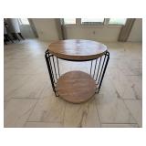 ACCENT TABLE