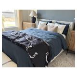 10PC QUEEN BEDDING