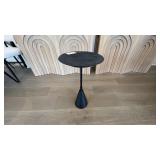 ACCENT TABLE