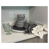 ASSORTED KITCHEN ITEMS