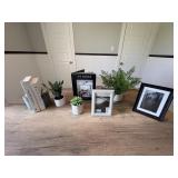 8PC DÉCOR ITEMS
