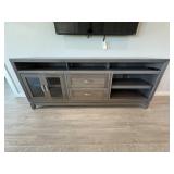 MEDIA CONSOLE