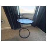 ACCENT TABLE