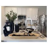 ASSORTED DECOR