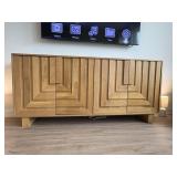 MEDIA CONSOLE