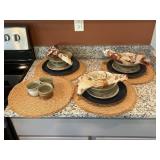 19 ASSORTED KITCHEN ITEMS