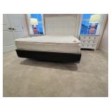 FULL MATTRESS SET W/METAL FRAME