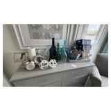 ASSORTED DECOR ITEMS