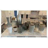 ASSORTED DECOR ITEMS