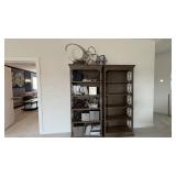 ASSORTED DECOR ITEMS