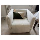 SWIVEL CHAIR