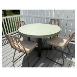 5PC OUTDOOR FURNITURE
