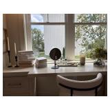 ASSORTED DECOR ITEMS