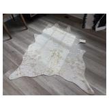 AREA RUG
