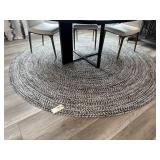 AREA RUG