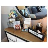 ASSORTED DECO ITEMS