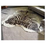 AREA RUG